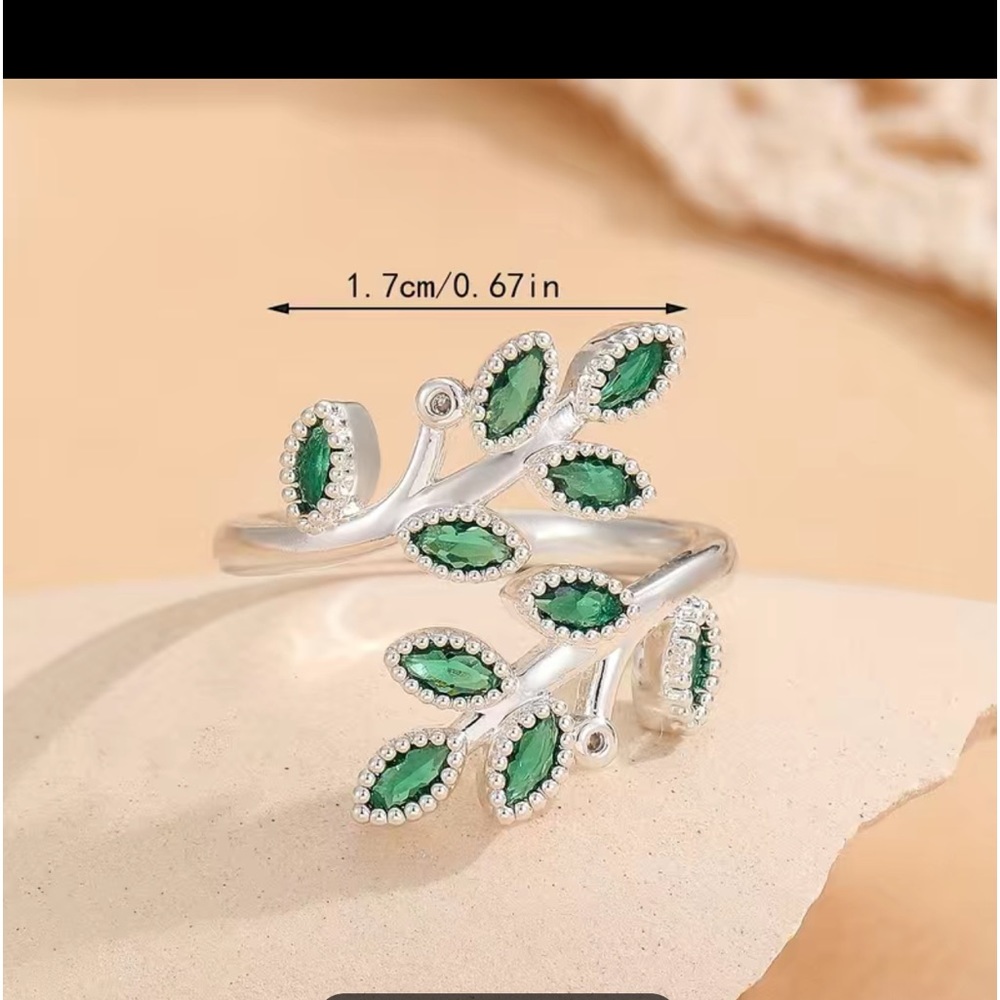 New Emerald Leaf Pattern Wrap Ring - image 3